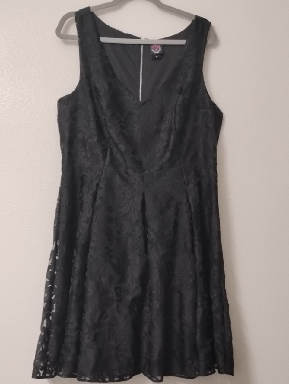 torrid Black Floral Lace V-Neck Midi Dress - Picture 2 of 15